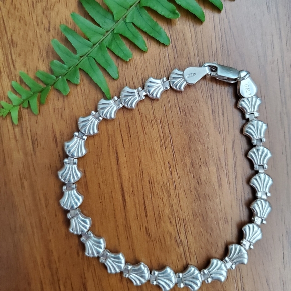 Jewelry - Sterling Silver 925 Italy Seashell Bracelet